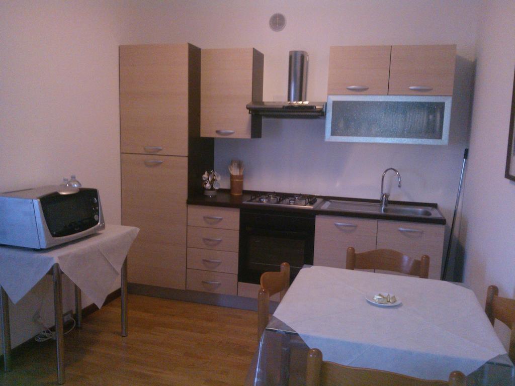Apartamento Castelgabbiano Castel Gabbiano Habitación foto